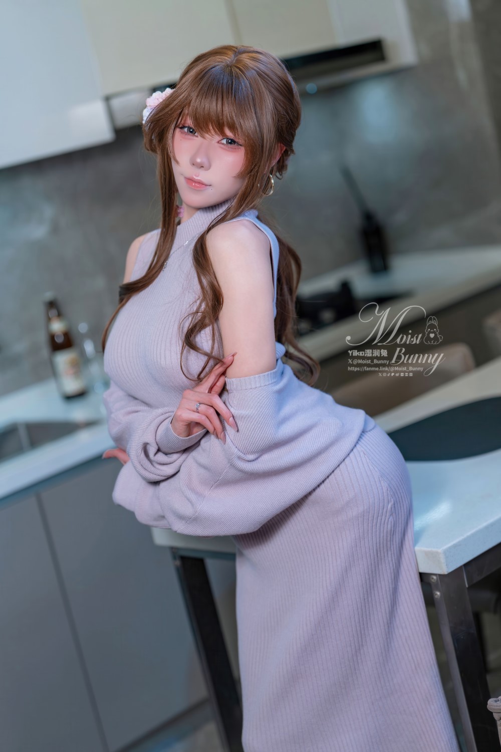 模特,作品,长裙,居家,2026,团子,视觉,写真,大理,厨房,咬一口兔娘,黏黏团子兔,修身针织长裙