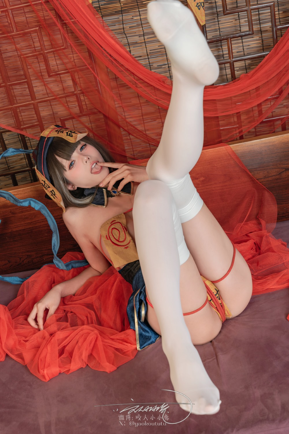 咬一口兔娘(黏黏团子兔) 碧蓝航线 华甲 团子,碧蓝航线,碧蓝,咬一口兔娘,黏黏团子兔,黏黏团子,华甲
