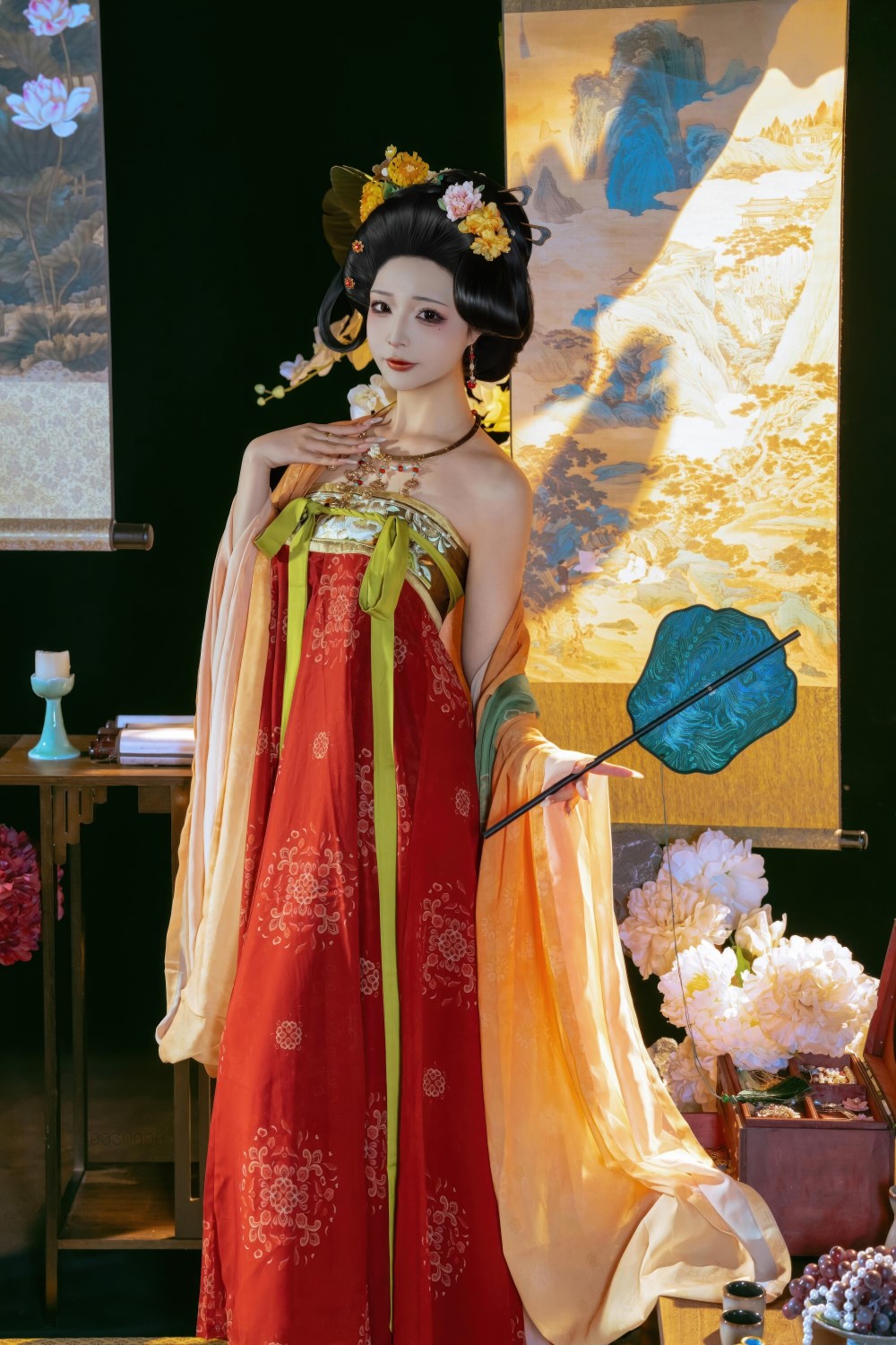 模特,粉色,白色,蓝色,yuuhui玉汇,红色齐胸襦裙,白色团花,杏色大袖衫,唐宫夜宴