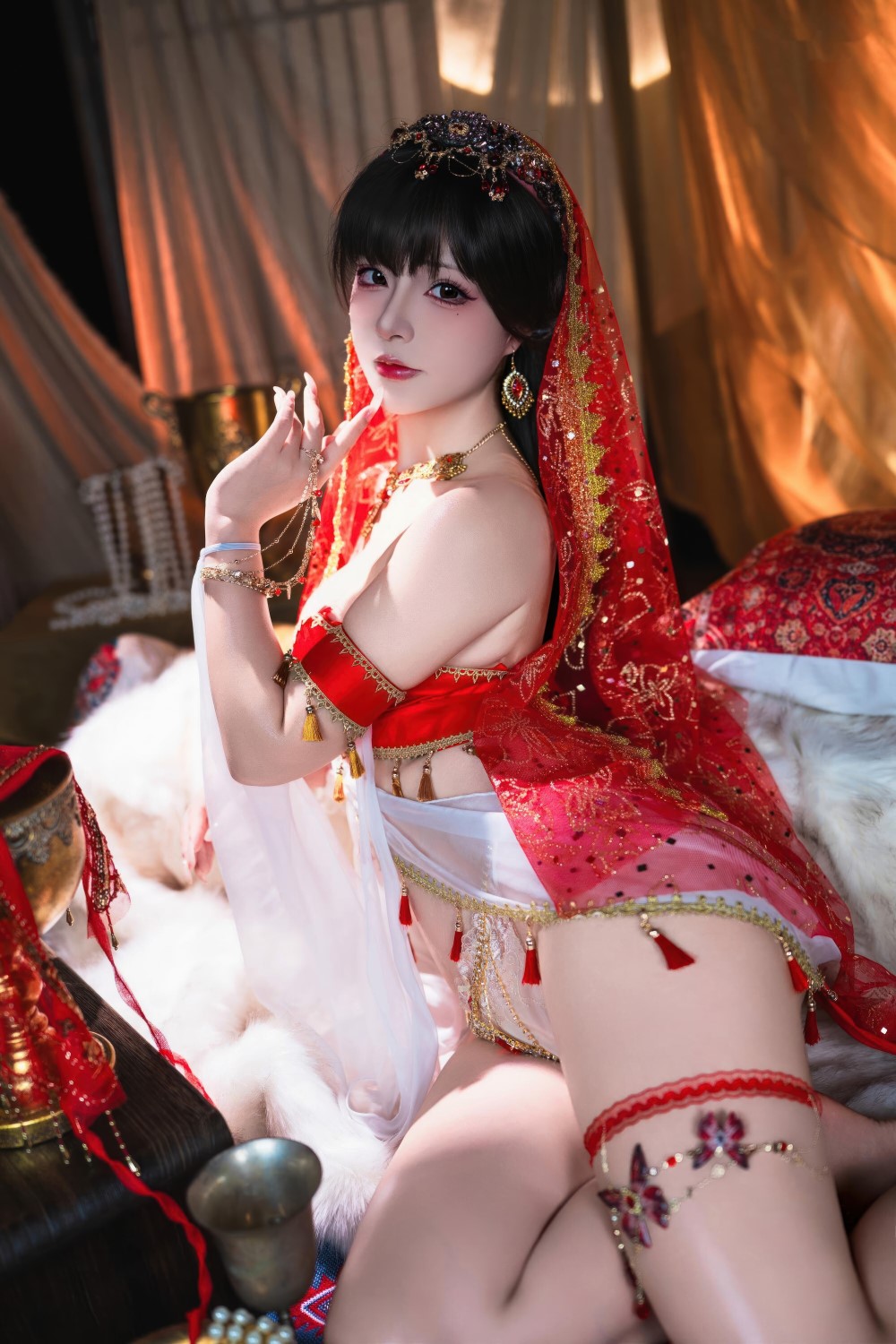 少女,yuuhui玉汇,神秘异域少女,楼兰幻梦,华美服饰,流苏的精致头饰,古风短刃