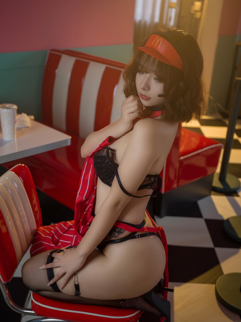 yuuhui玉汇,麦当劳的女服务员,女服务员