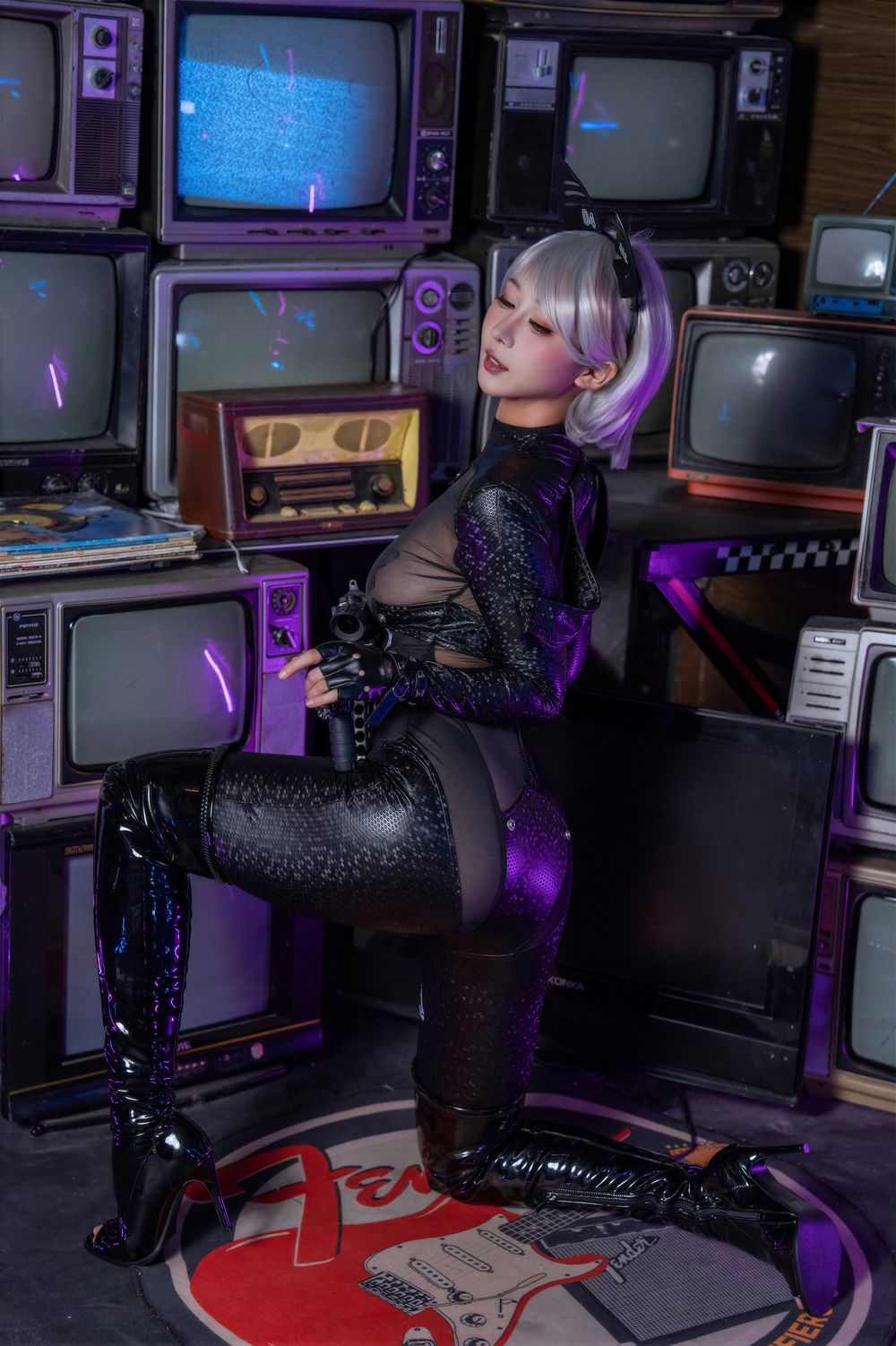 云溪溪 猫影 都市,短发,COS,黑色,废墟,漆皮,coser,云溪溪,猫耳,视觉,赛博朋克,复古,高筒漆皮长靴,紧身战衣