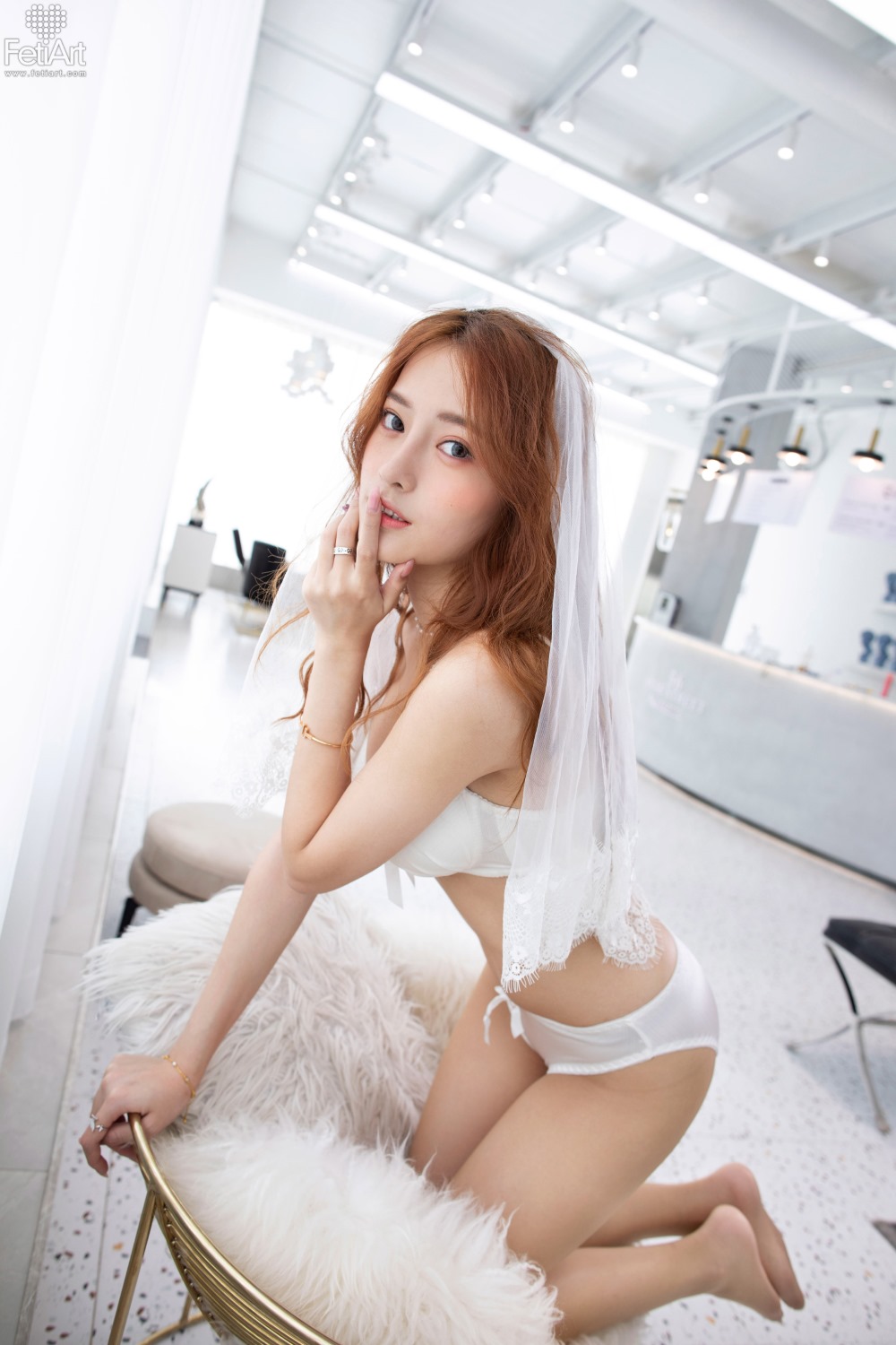 模特,比基尼,服装,in,白色,长发,w,White,家居,it,Re,纯白,cherry,纯白比基尼,白色毛绒地毯