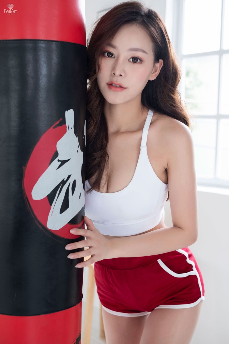 模特,作品,背心,训练,短裤,白色,Model,time,B,白色运动背心,To,Kath