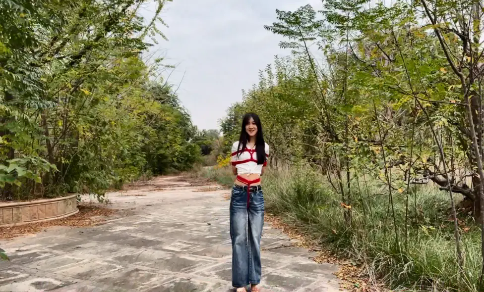 驷马,户外,美女,后手