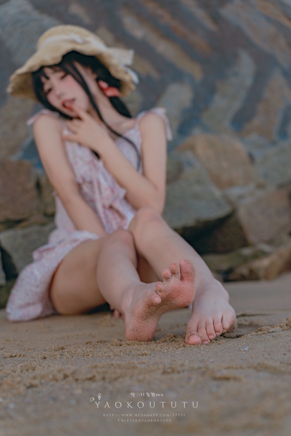 咬一口兔娘(黏黏团子兔) 邻家小妹&日不落 团子,咬一口兔娘,黏黏团子兔,黏黏团子,邻家小妹,日不落
