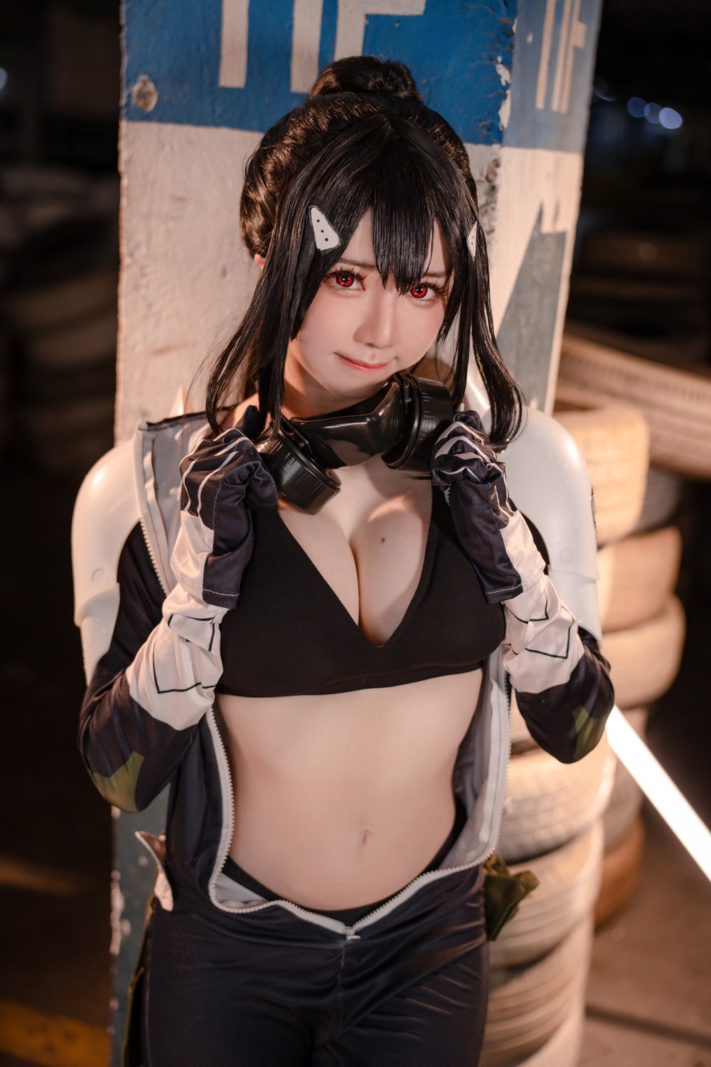 Sally Dorasnow Mina Ashiro 防毒面具,in,黑色,白色,长发,猫耳,w,工业风,紧身战衣,Sally,Dorasnow,马来西亚,高筒靴,未来科幻战士,银色高筒靴,黑白手套