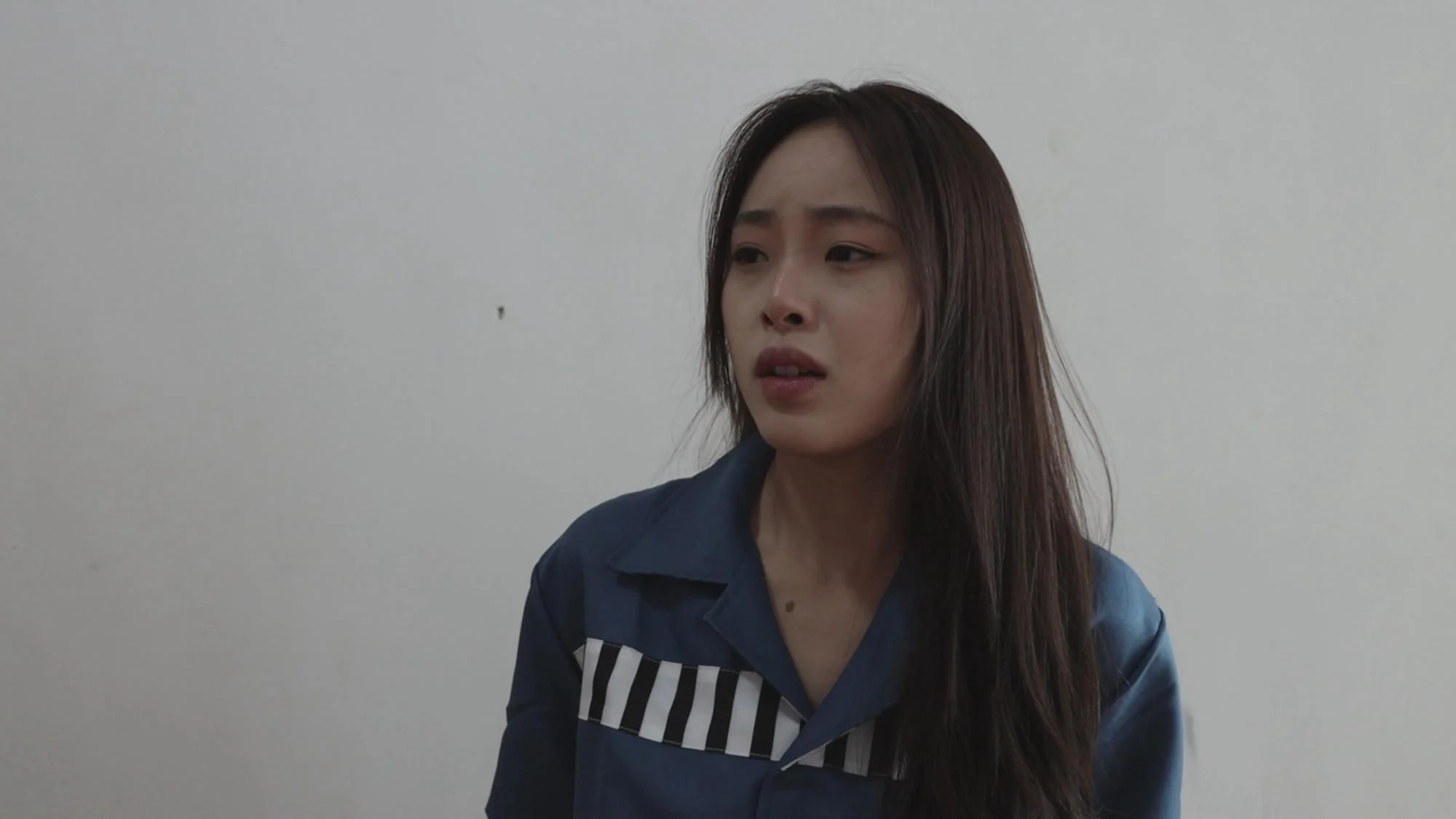 【小美女青辞】【得意客定拍】《女囚忏悔录(上)》死囚青辞忏悔录,百般折辱罪难赎 剧情,驷马,镣铐,tk,堵嘴,脚镣,手铐,拘束,脚心,定拍,美女,白袜,折磨,极限,惩罚,服装,经典,刑场,可爱,蓝色