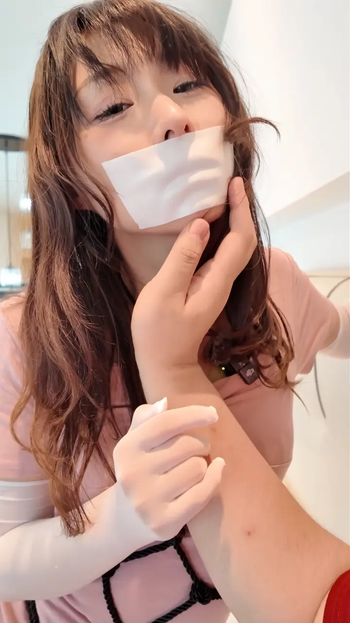 【Chrisgag】厚灰裤袜手丝姐姐胶带封眼封嘴求我玩弄 丝袜,胶带,体验,封嘴,封眼,连衣裙,粉色,姐姐,白色