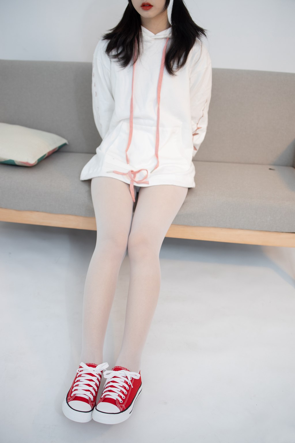 森萝财团写真 JKFUN-040《红色帆布鞋定制》13D白丝 小夜 白丝,帆布鞋,布鞋,定制,红色,写真,森萝财团写真,森萝财团,小夜,JKFUN,红色帆布鞋