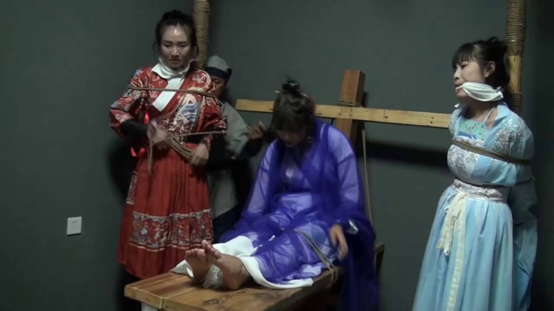 女神捕之荡寇风云（中）