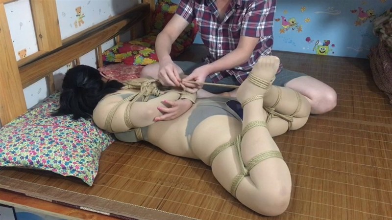 连体肉丝 震动 驷马 口球 精彩连连