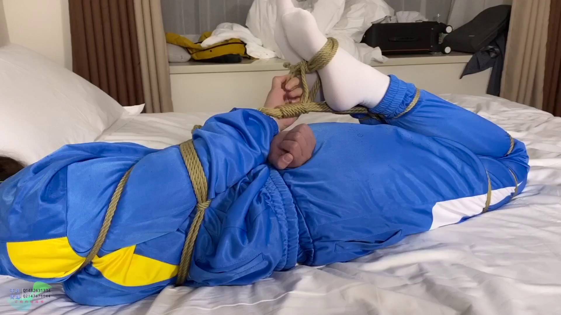校服安安与叔叔的故事
