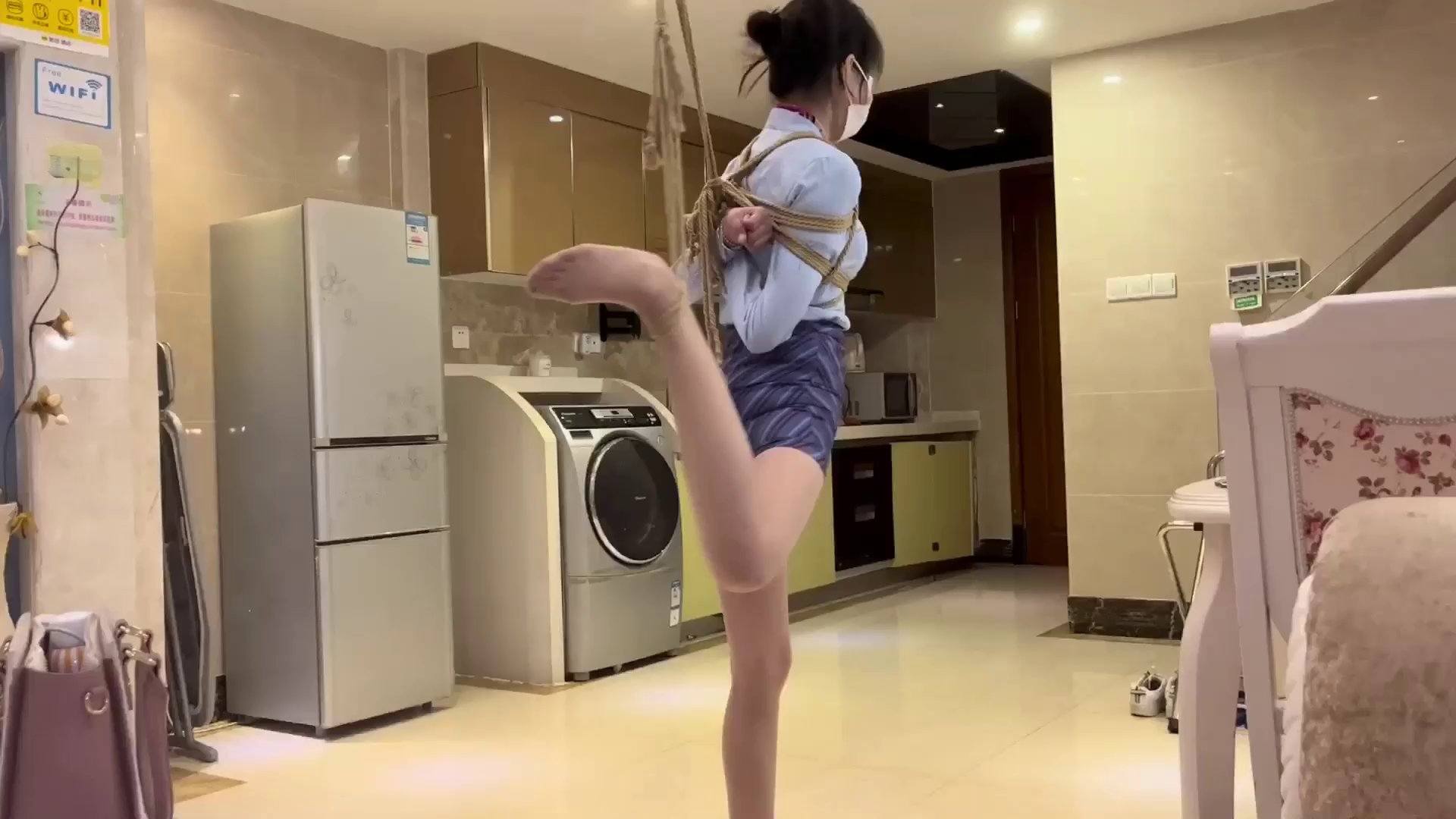 小美女职员问卷事件（正片）小姐姐喜欢双人KB