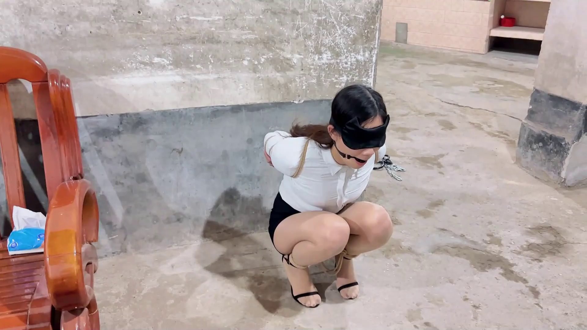 白领洋洋，涉嫌酒后驾车