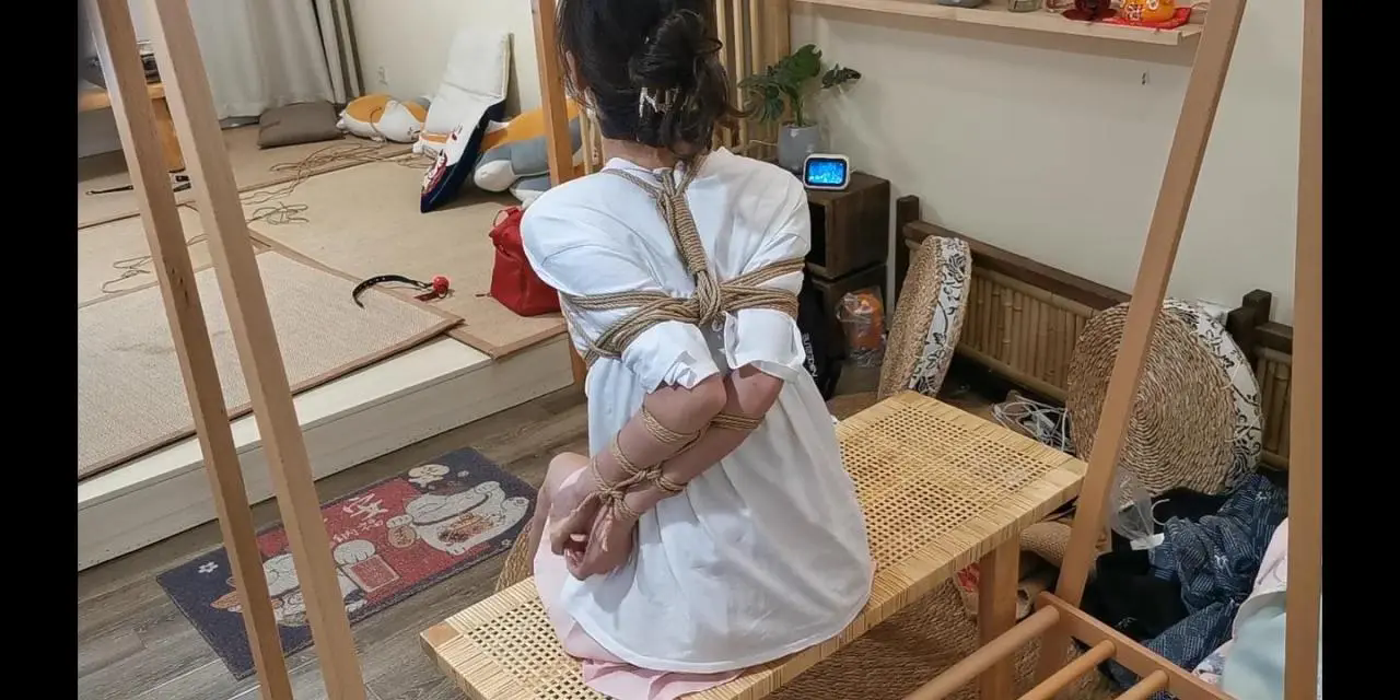 奥特曼雨琪定拍作品 无情的直臂 滴落的口水 上集