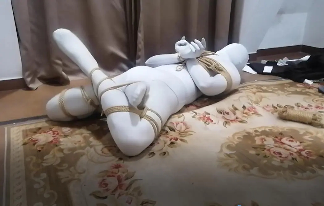 全包蒙眼自缚