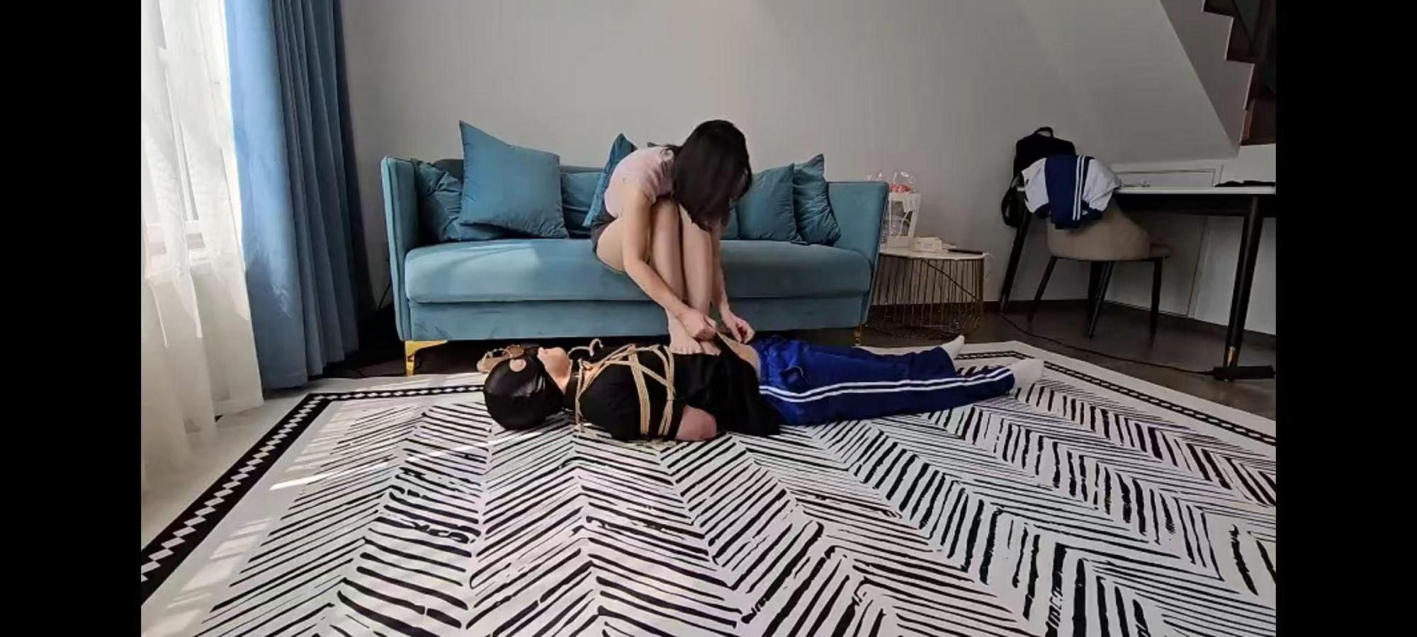 老师玩废恋丝癖学生（二）