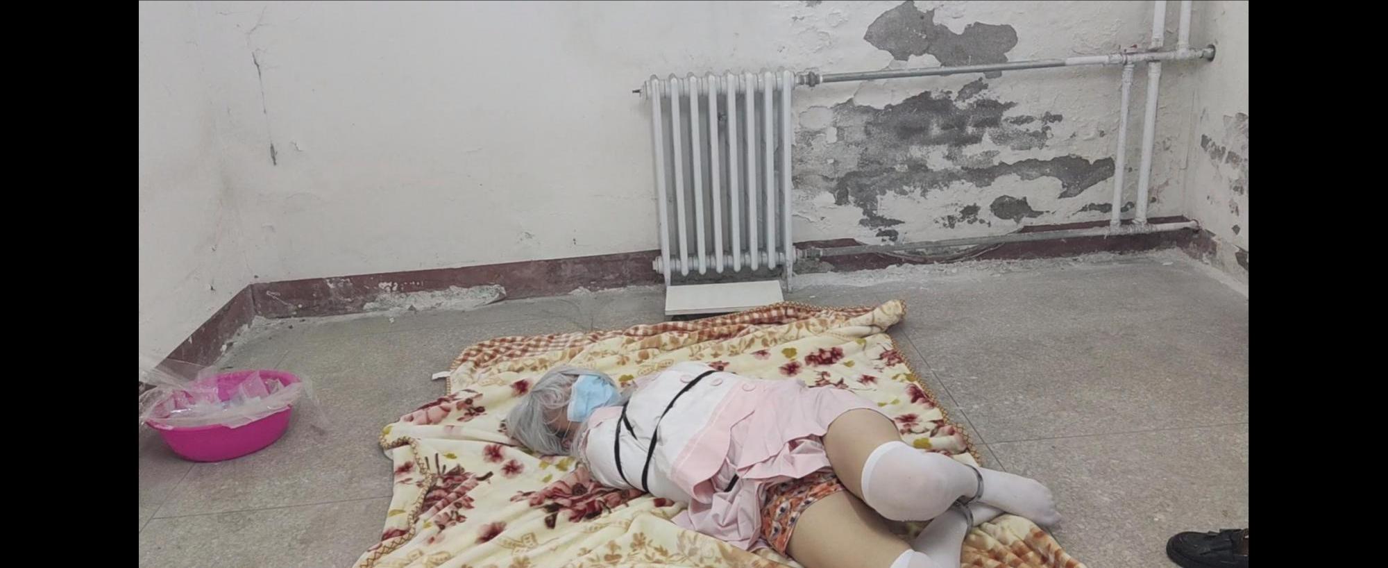 小方的白丝jk初试拍