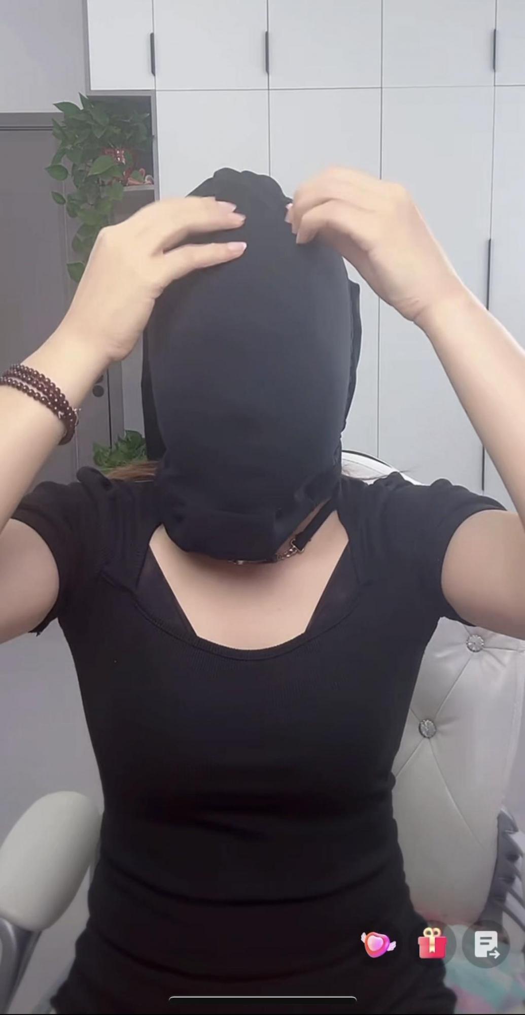 鱼糯糯 紧身渔网袜女主播丝袜包头堵嘴