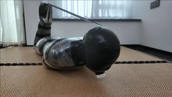 透明膜全包，带盖子的呼吸口，拧上盖子就完全zx了，芭蕾舞鞋，宽胶带加固，胶带驷马，塑料袋套头，多层热缩膜绝闷