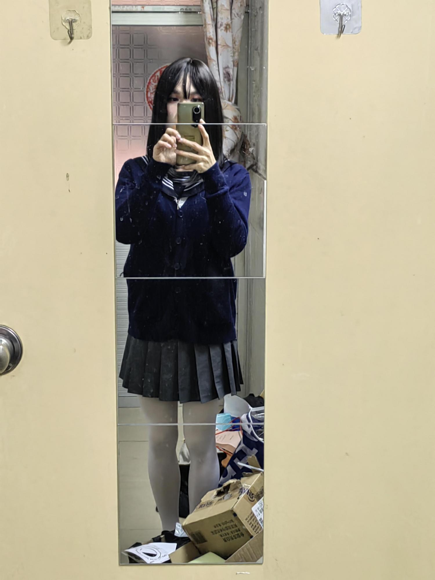 伪娘JK白丝紧缚