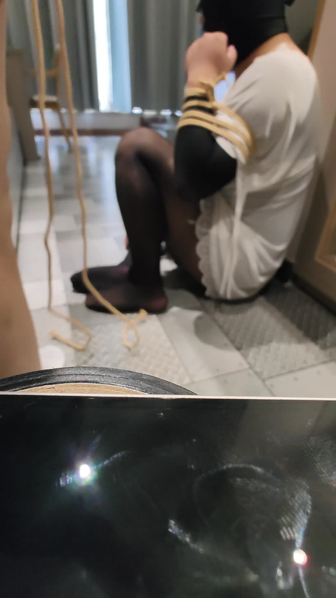 安妮女王捆绑伪娘狗