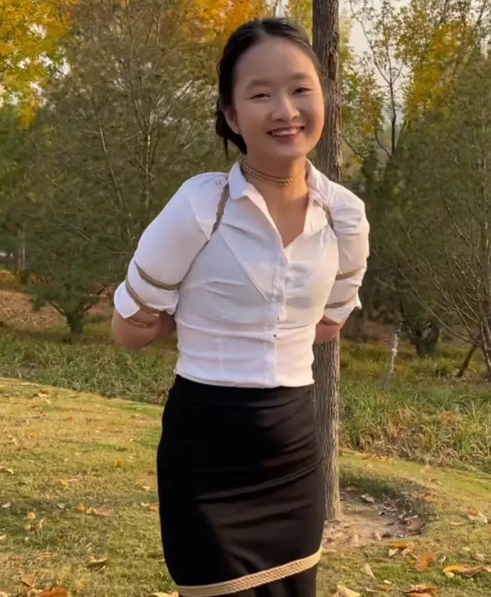 定排萌妹子室外一步裙