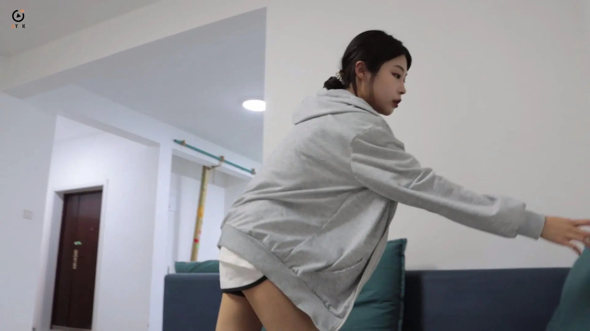 美女侦探2.0（定制作品）