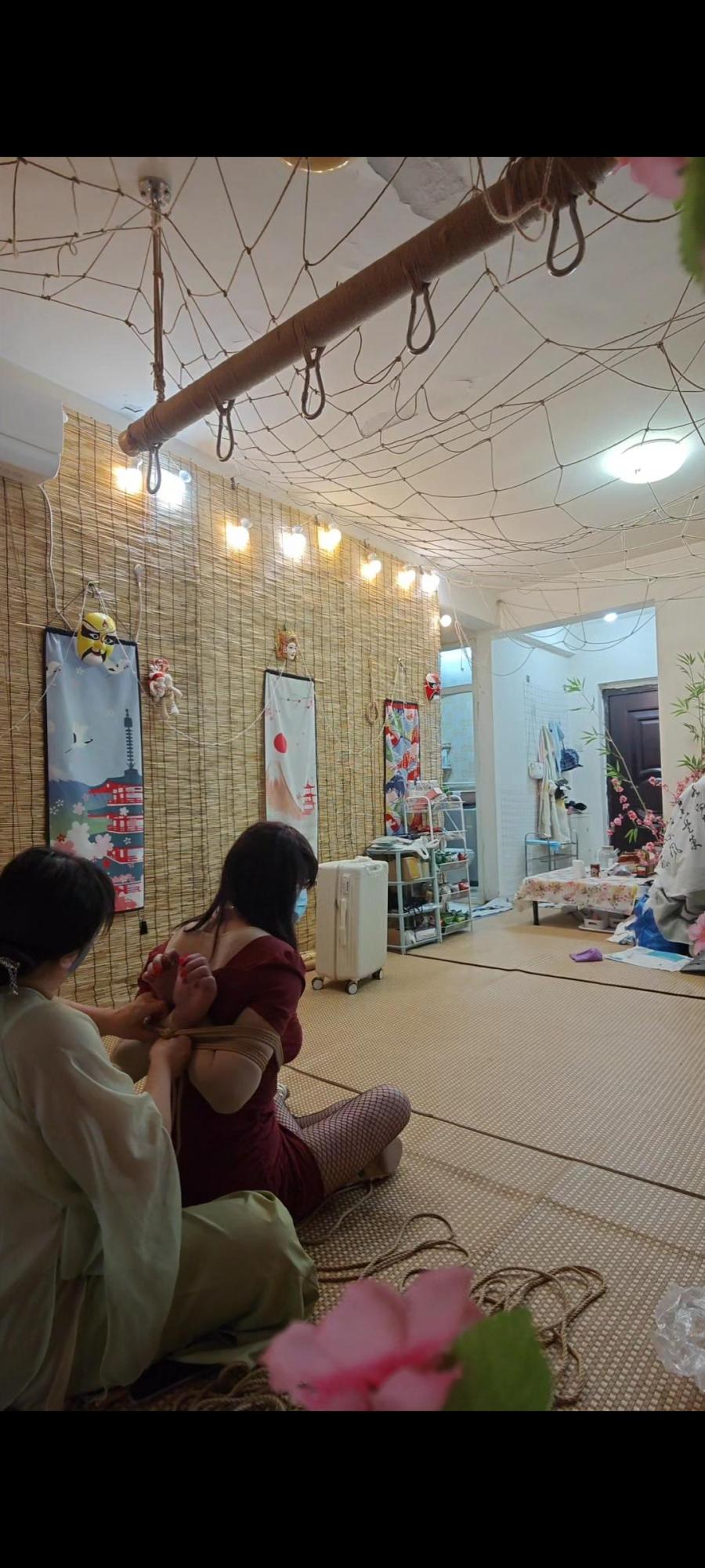 伪娘圣灵美缚