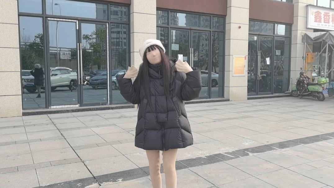 社交悍匪小晓腿部穿入ZENTAI跳广场舞 商店购物 买气球 可能确实是我胆儿小…她冲下车去跳舞那一刻我人都麻了