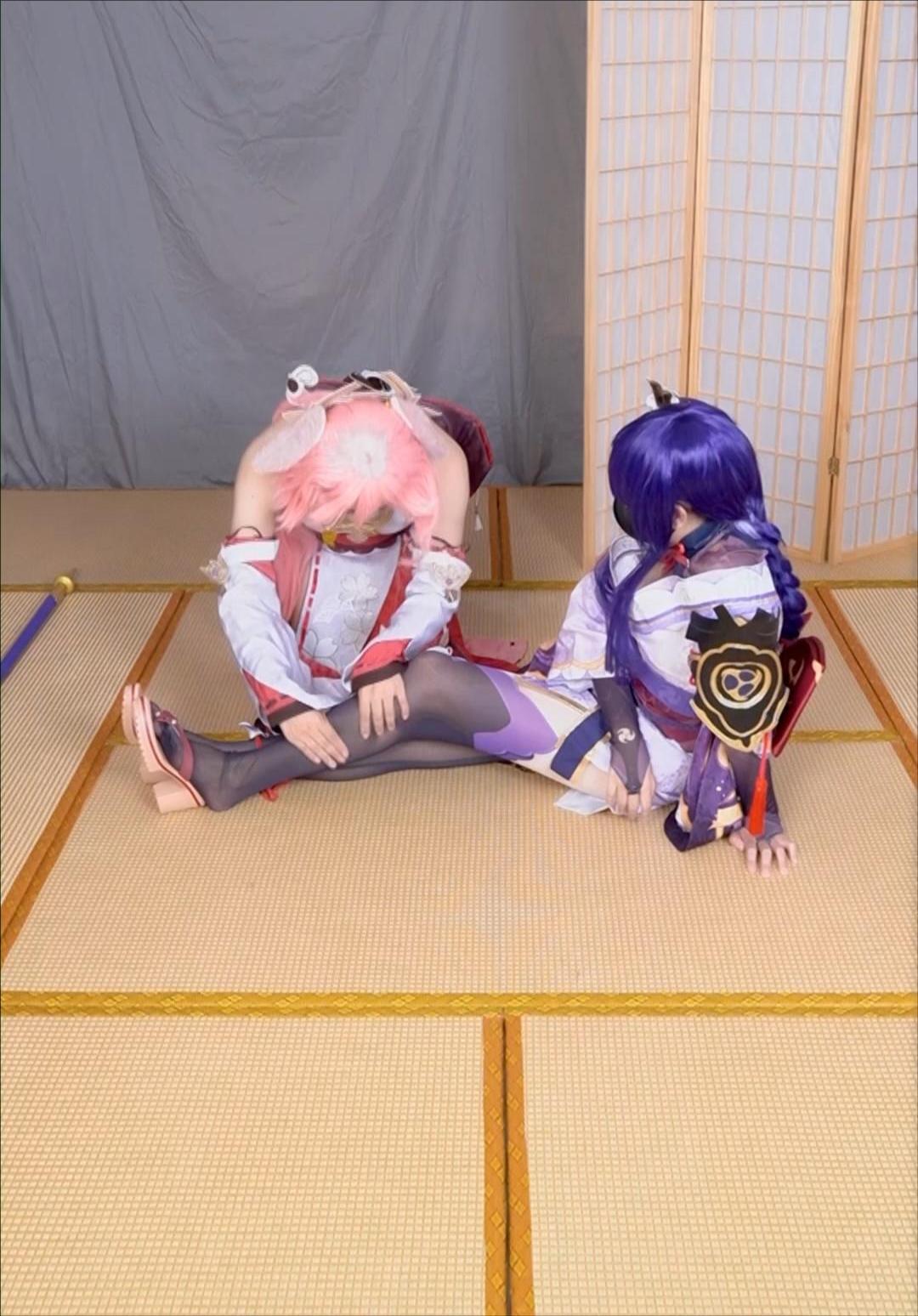 小跟班绑架大小姐 雷电将军&八重神子cosplay cosplay/剧情/BE/丝袜套头