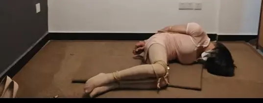 蒙眼欧式并肘放置解不开