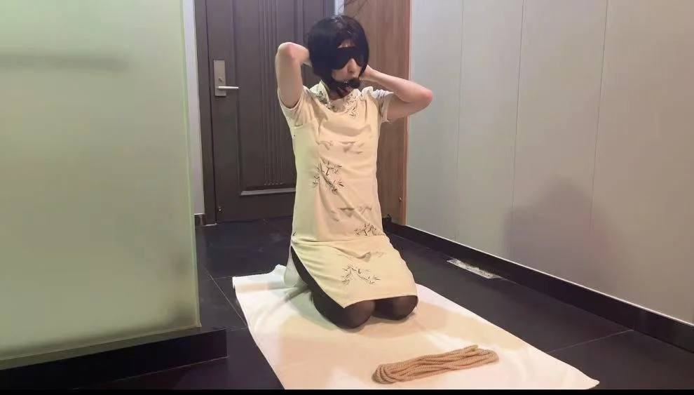 定拍作品：深喉口塞+自己玩弄