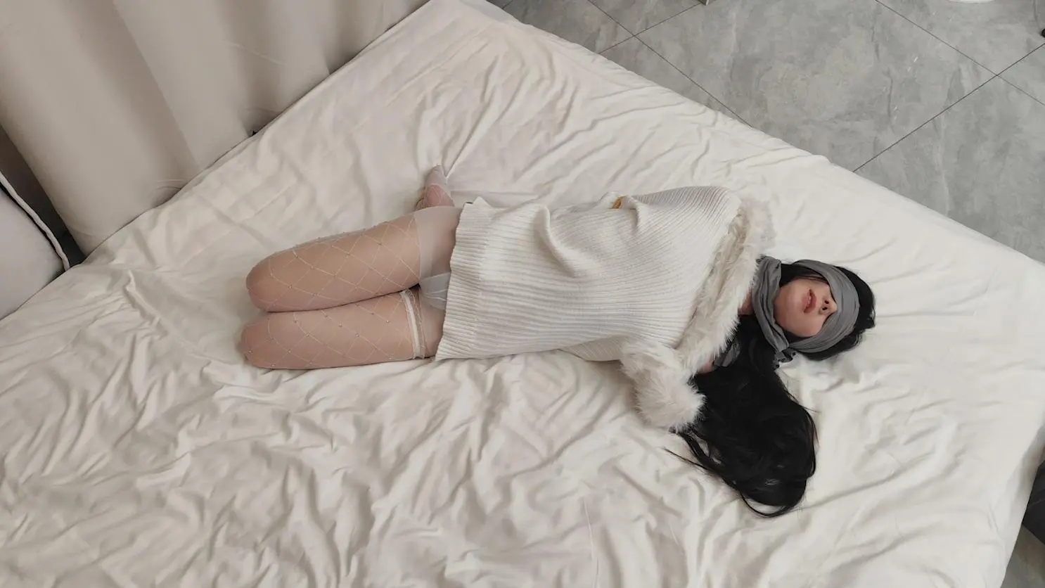 纯白