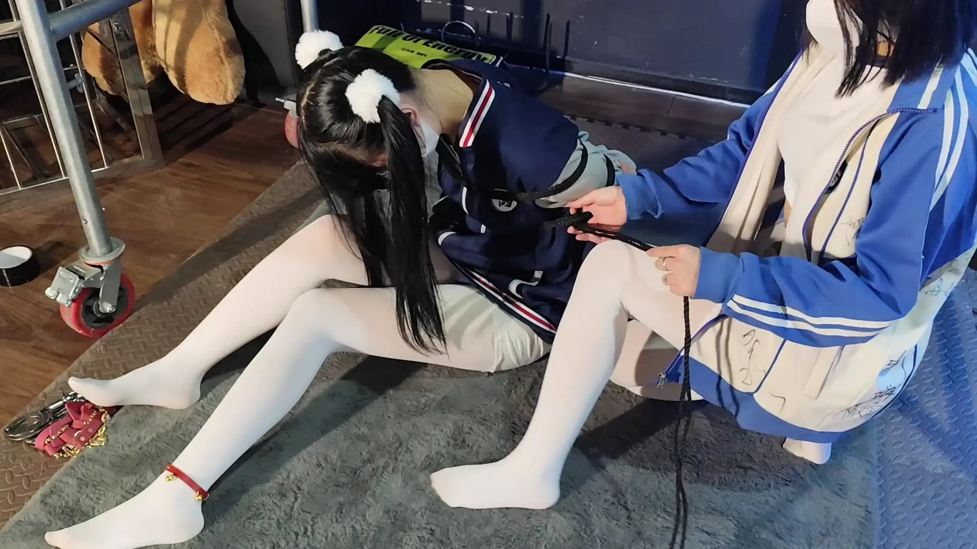 兔兔小钰双人校服 女调女 双人剧情 女m反攻 胶带