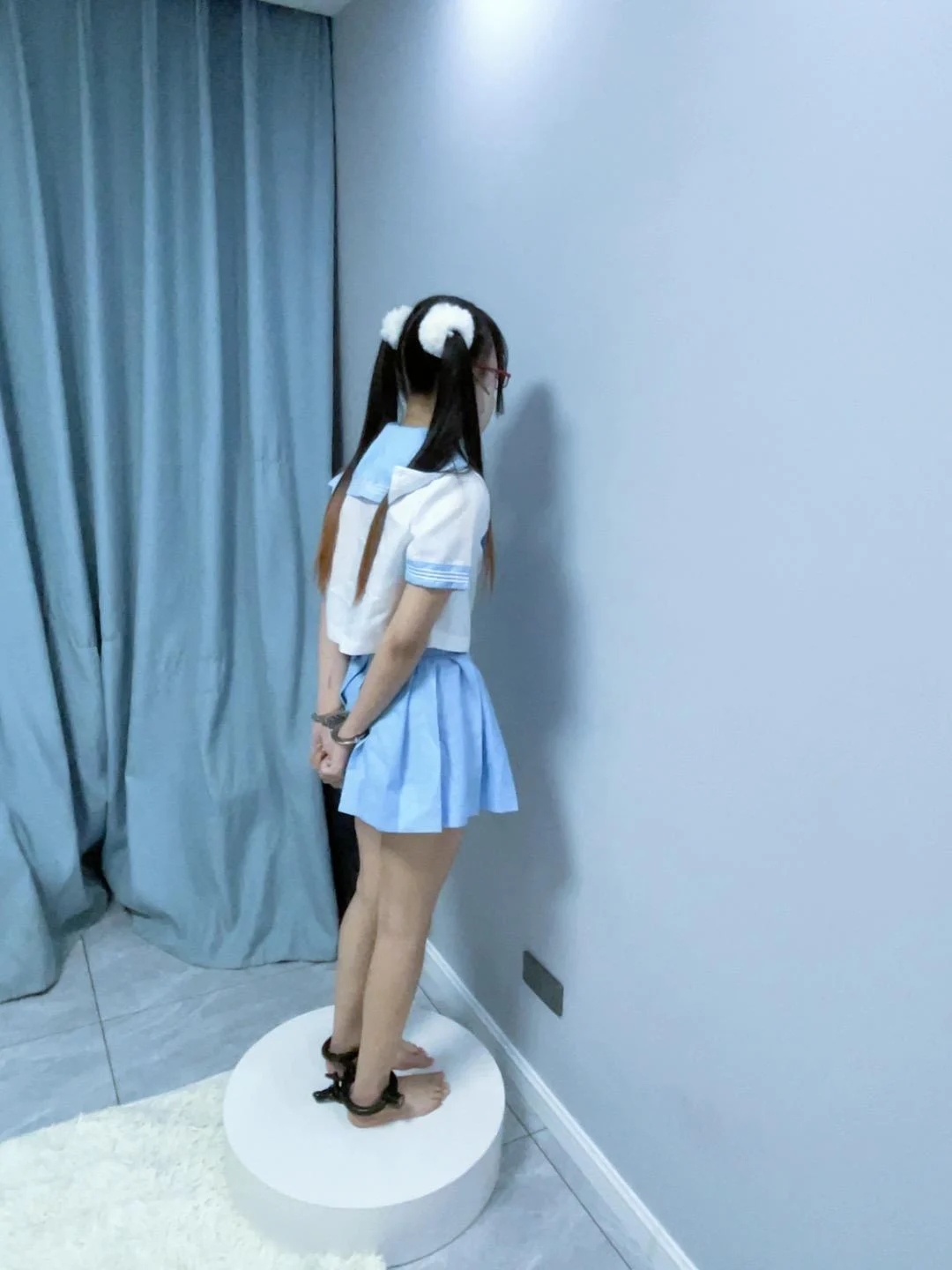 死囚体验(上)-女囚题材精品作品,填表、搜身、换衣、上镣、打脚心(重)、体罚、拘束过夜 死囚体验(上)-女囚题材精品作品,填表、搜身、换衣、上镣、打脚心(重)、体罚、拘束过夜