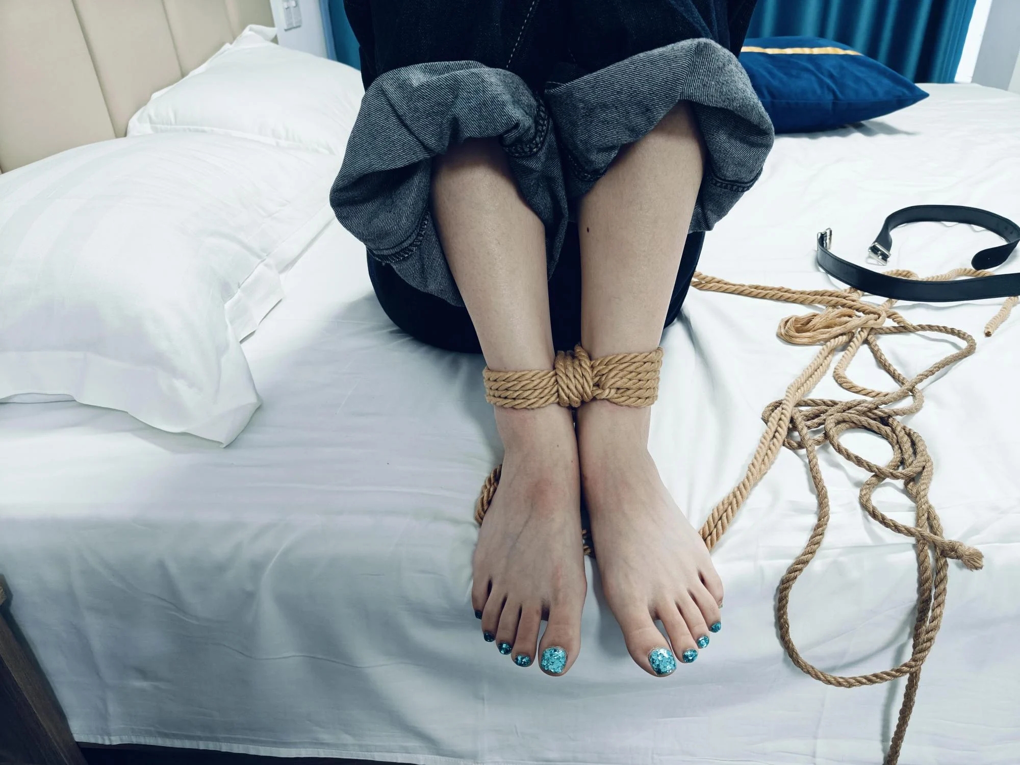 姐姐玉足tk初体验 姐姐玉足tk初体验