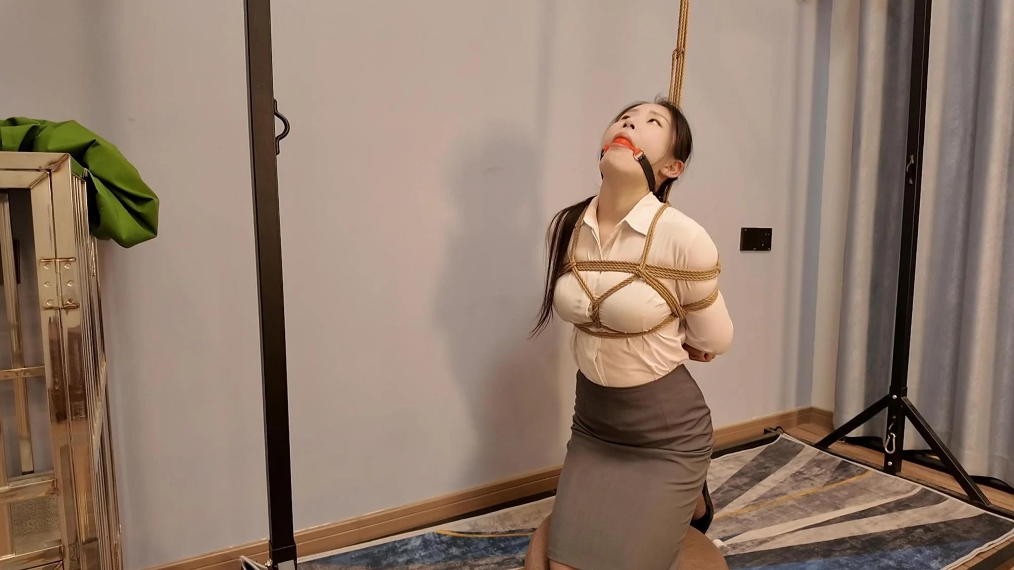 绳模娜娜应聘 日式放置 口球 紧缚 绳模娜娜应聘 日式放置 口球 紧缚