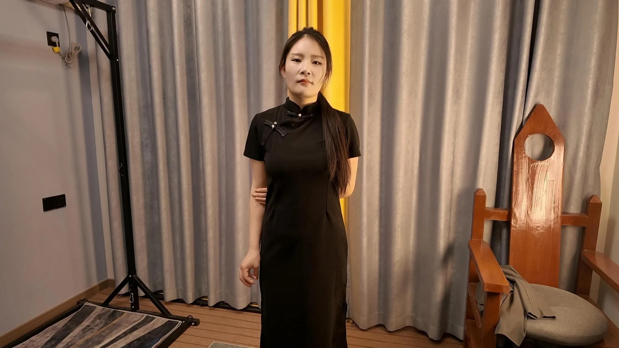 绳模娜娜应聘 日式放置 口球 紧缚 绳模娜娜应聘 日式放置 口球 紧缚