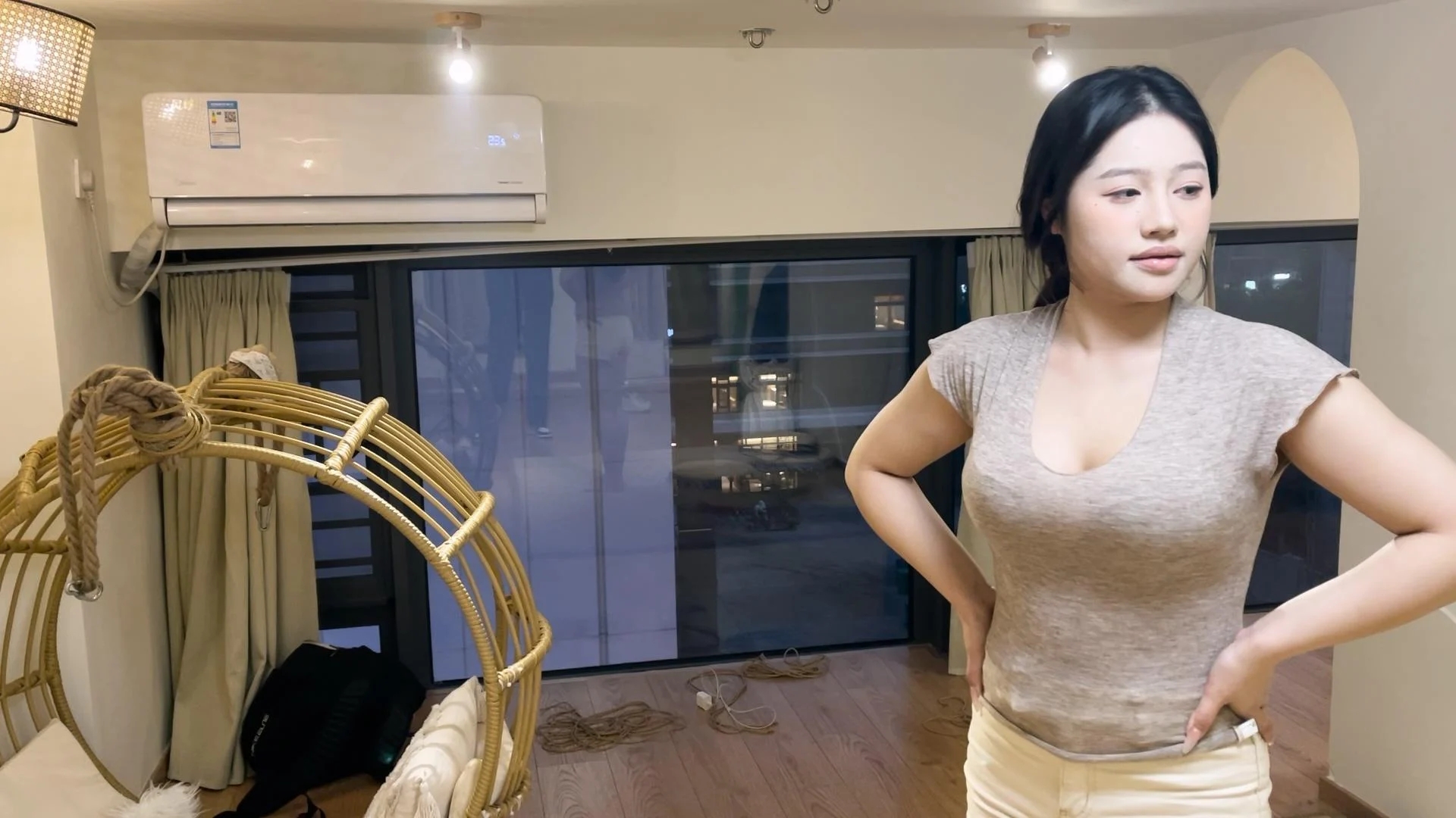 奥特曼定拍:新模特巨ru健身教练日式紧缚后手吊跪缚放置 5cm大号口球堵嘴口水直流 奥特曼定拍:新模特巨ru健身教练日式紧缚后手吊跪缚放置 5cm大号口球堵嘴口水直流