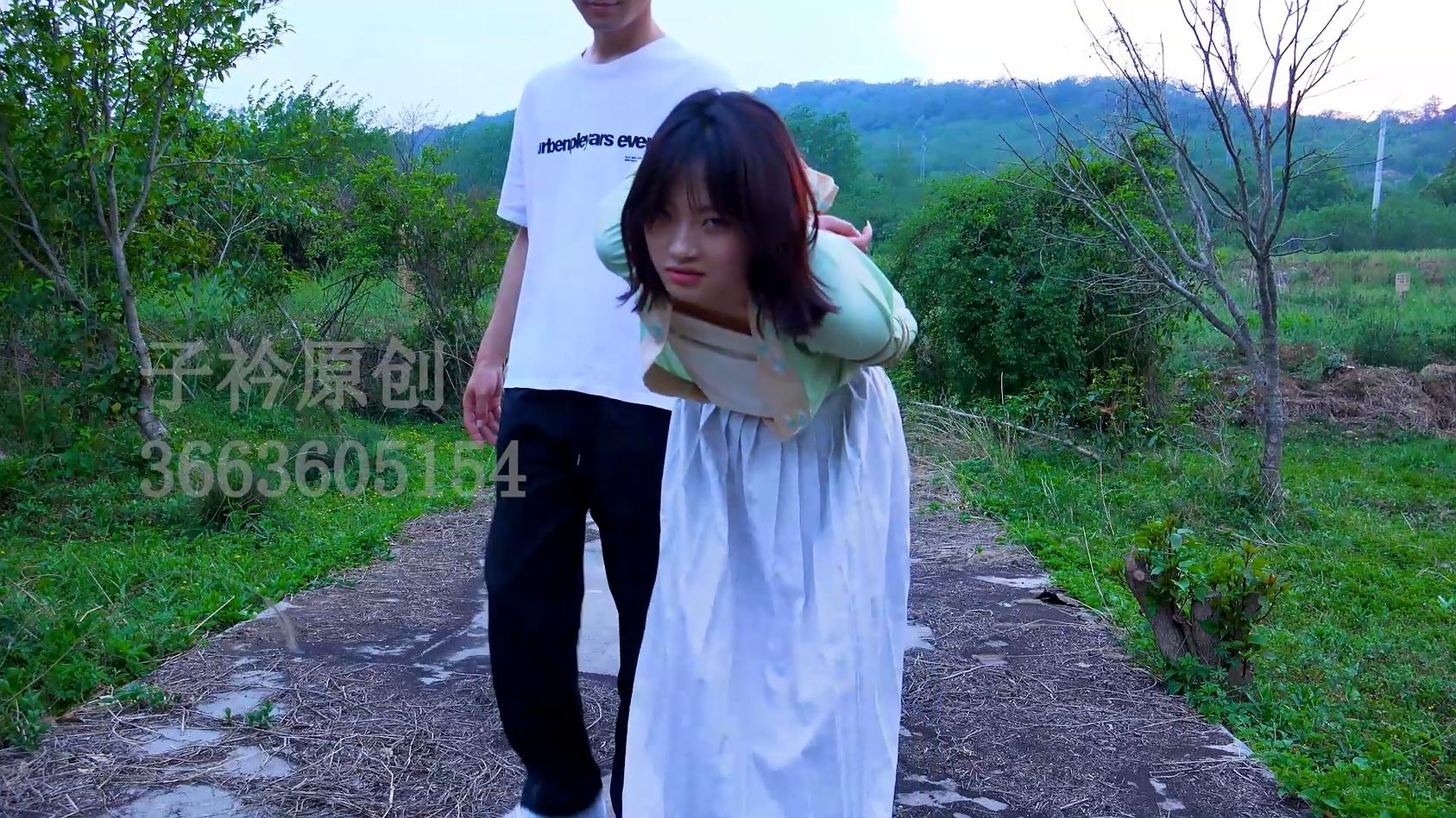 叶子 户外五花 口球 中途借口走开留她一个人在原地 叶子 户外五花 口球 中途借口走开留她一个人在原地