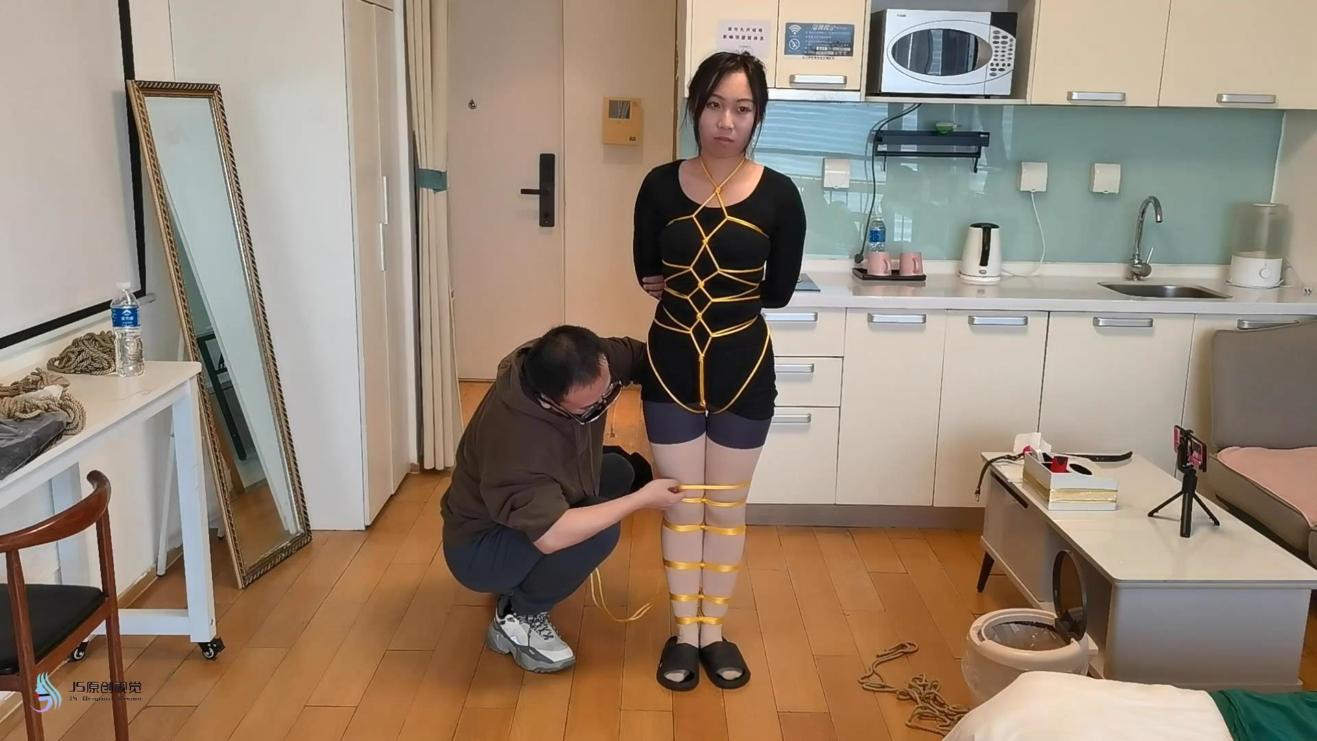 黄金绳全身龟甲紧缚/丝袜塞嘴/绷带/口罩 黄金绳全身龟甲紧缚/丝袜塞嘴/绷带/口罩