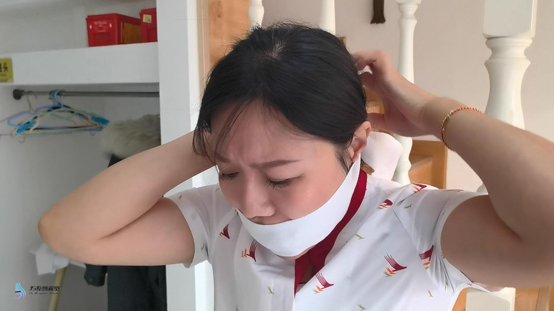 《空姐危机-国泰篇》空姐下班家中被捆绑挣脱 《空姐危机-国泰篇》空姐下班家中被捆绑挣脱