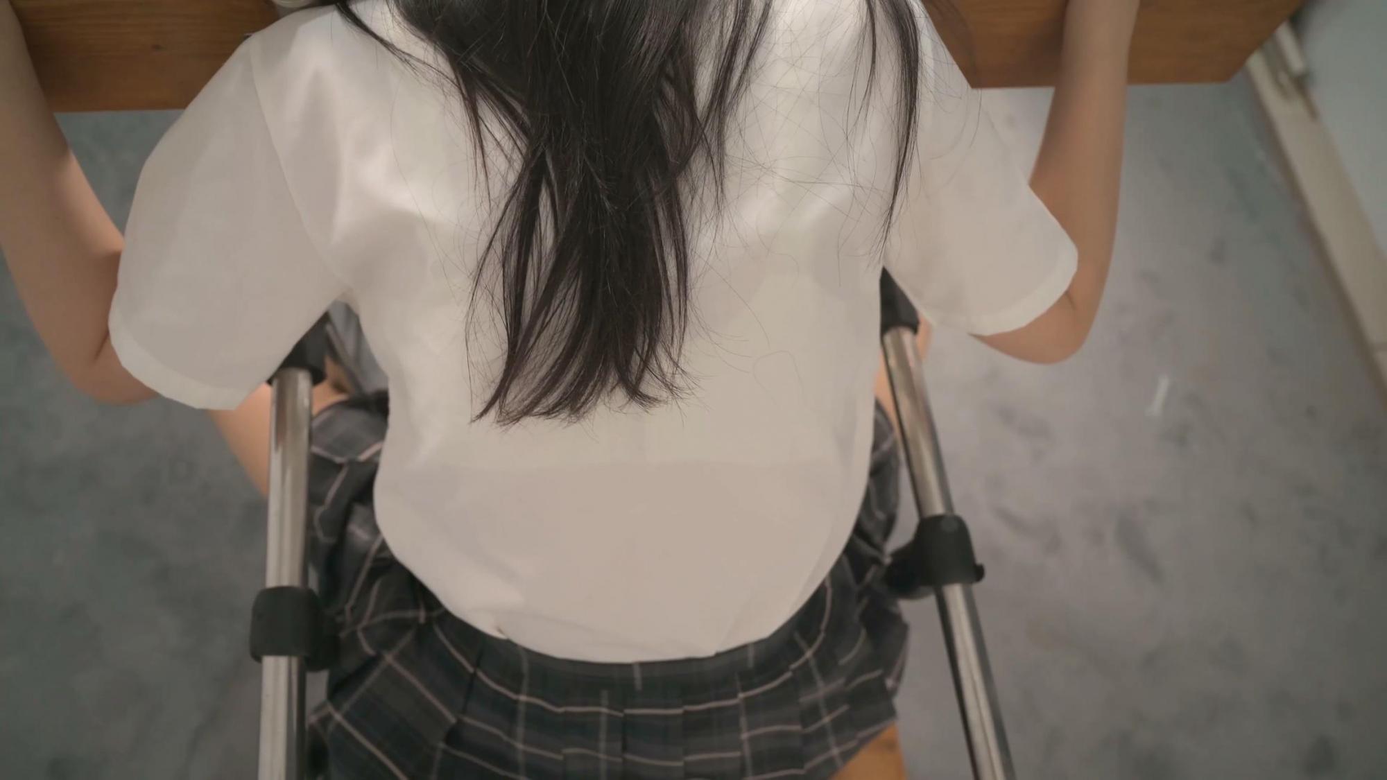 高挑妹子柠檬水制造机--JK、木枷、刑椅、镣铐、人体家具、放置 高挑妹子柠檬水制造机--JK、木枷、刑椅、镣铐、人体家具、放置