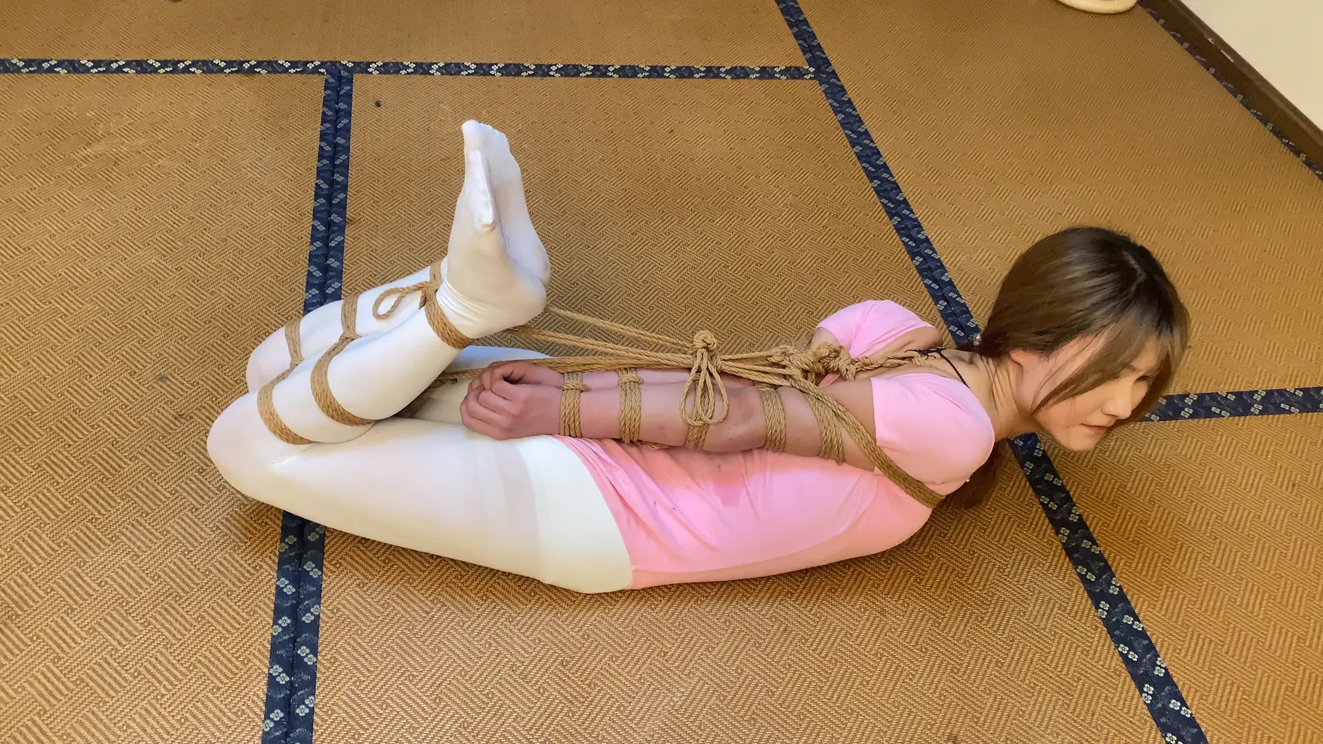 【山鬼工作室】三个妹子视频合集。动动被吊起来,闫软软直臂驷马,酒酒单腿吊散鞭抽打 【山鬼工作室】三个妹子视频合集。动动被吊起来,闫软软直臂驷马,酒酒单腿吊散鞭抽打