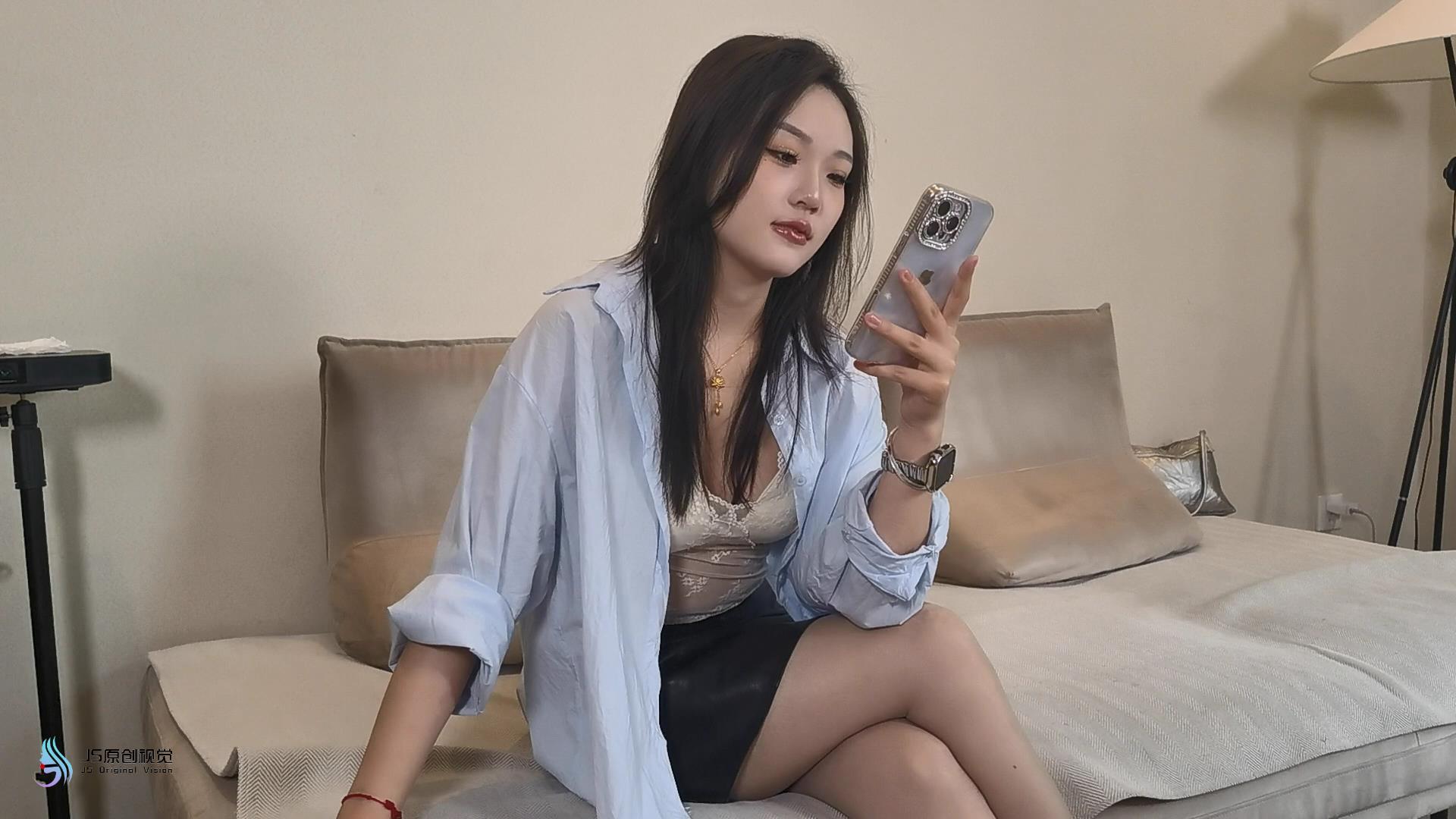 《被酒店老板调焦的女M》 《被酒店老板调焦的女M》