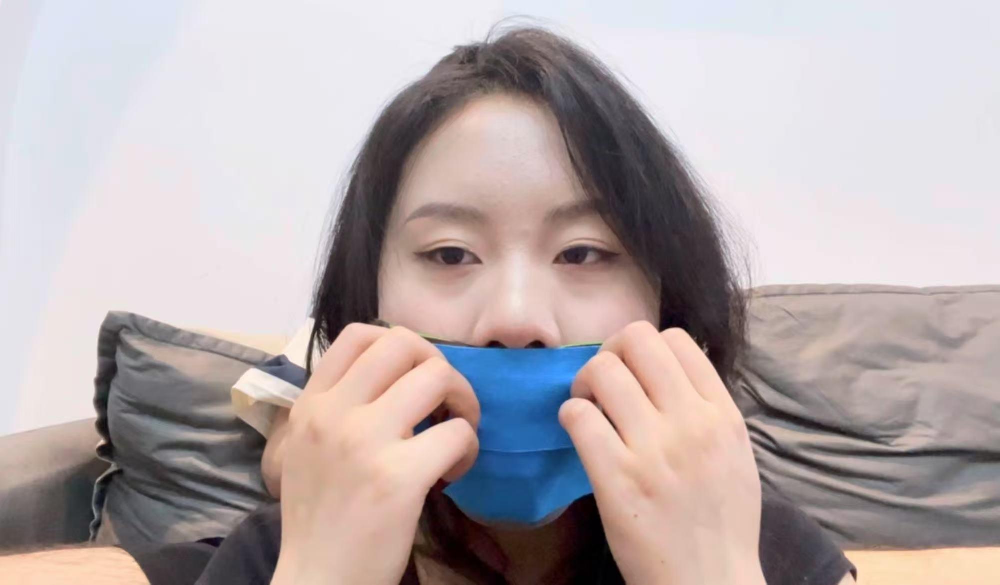 【缚艺录】【小知ASMR】口球下,6层胶带+3层绷带的严实封嘴~ 【缚艺录】【小知ASMR】口球下,6层胶带+3层绷带的严实封嘴~