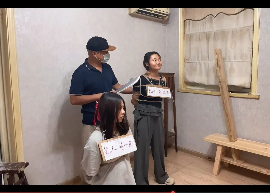 《罪红颜》两个诈骗犯 坑蒙拐骗 执行s刑 三种死法 令人胆寒到残酷。【定转公】 《罪红颜》两个诈骗犯 坑蒙拐骗 执行s刑 三种死法 令人胆寒到残酷。【定转公】