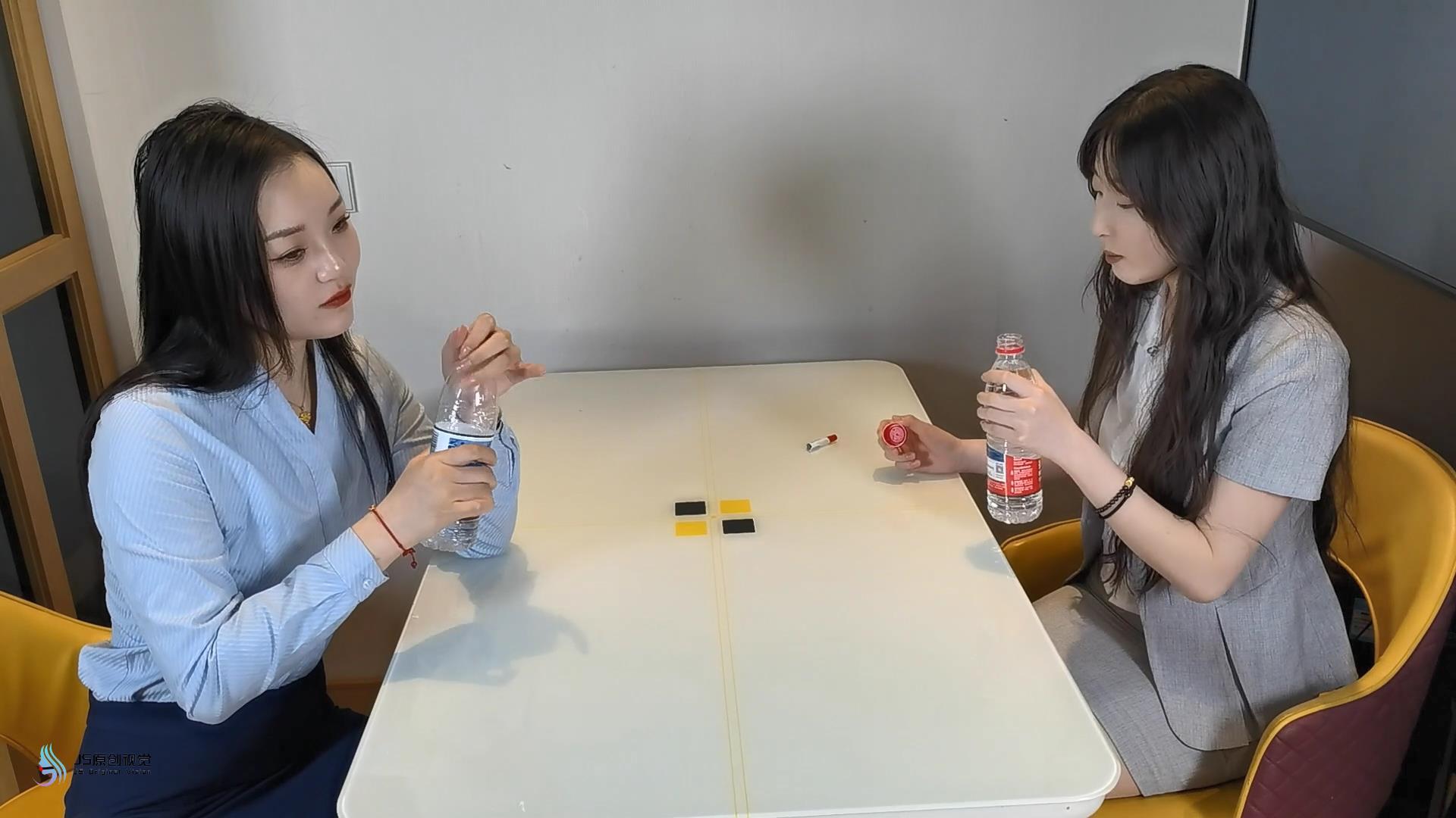 《闺蜜游戏》女女/丝袜捆绑/挑逗/丝足 《闺蜜游戏》女女/丝袜捆绑/挑逗/丝足